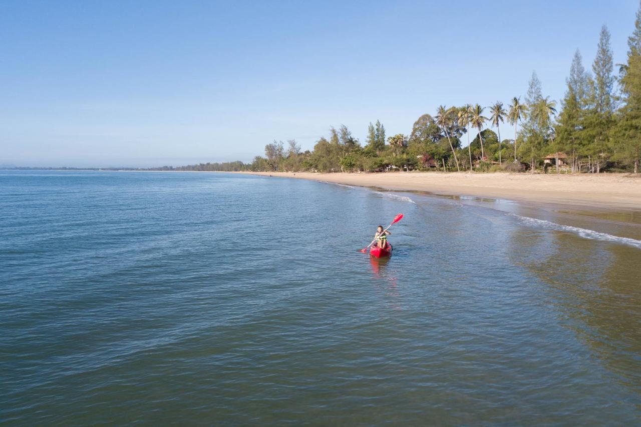 Seanery Beach Resort Bang Saphan Eksteriør billede